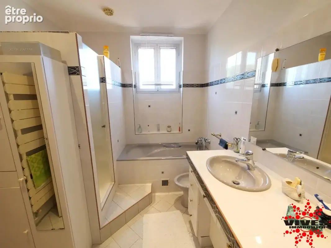 Villa T5 avec double garage, piscine et 2,8 hectares de terrain  Un cadre de vie exceptionnel - photo 13