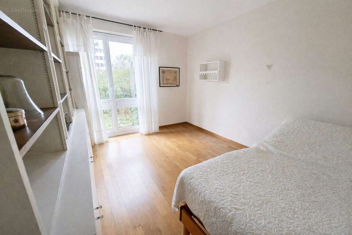 Appartement à FONTENAY-LE-FLEURY