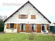 Maison à SAINT-DENIS-DES-PUITS