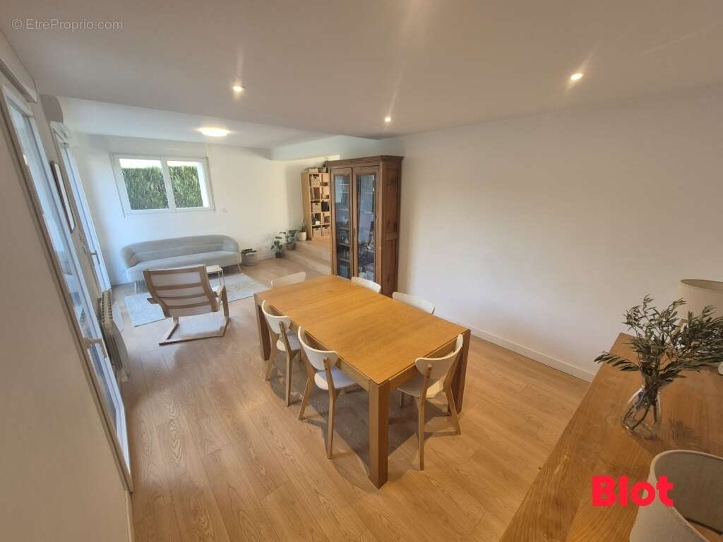 Maison 143 m² à Chateaugiron  - photo 3
