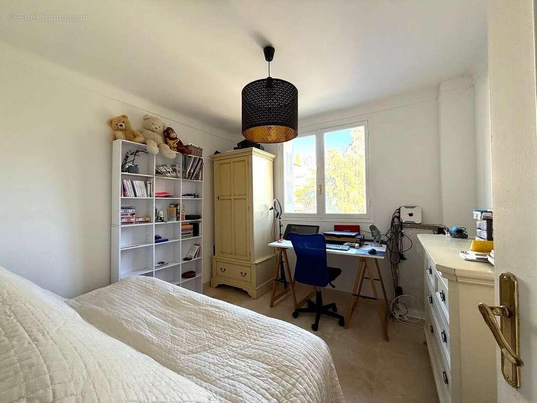 NICE-SAINT-MARGUERITE, 3 pièces de 58 m² avec balcon et cave - photo 6