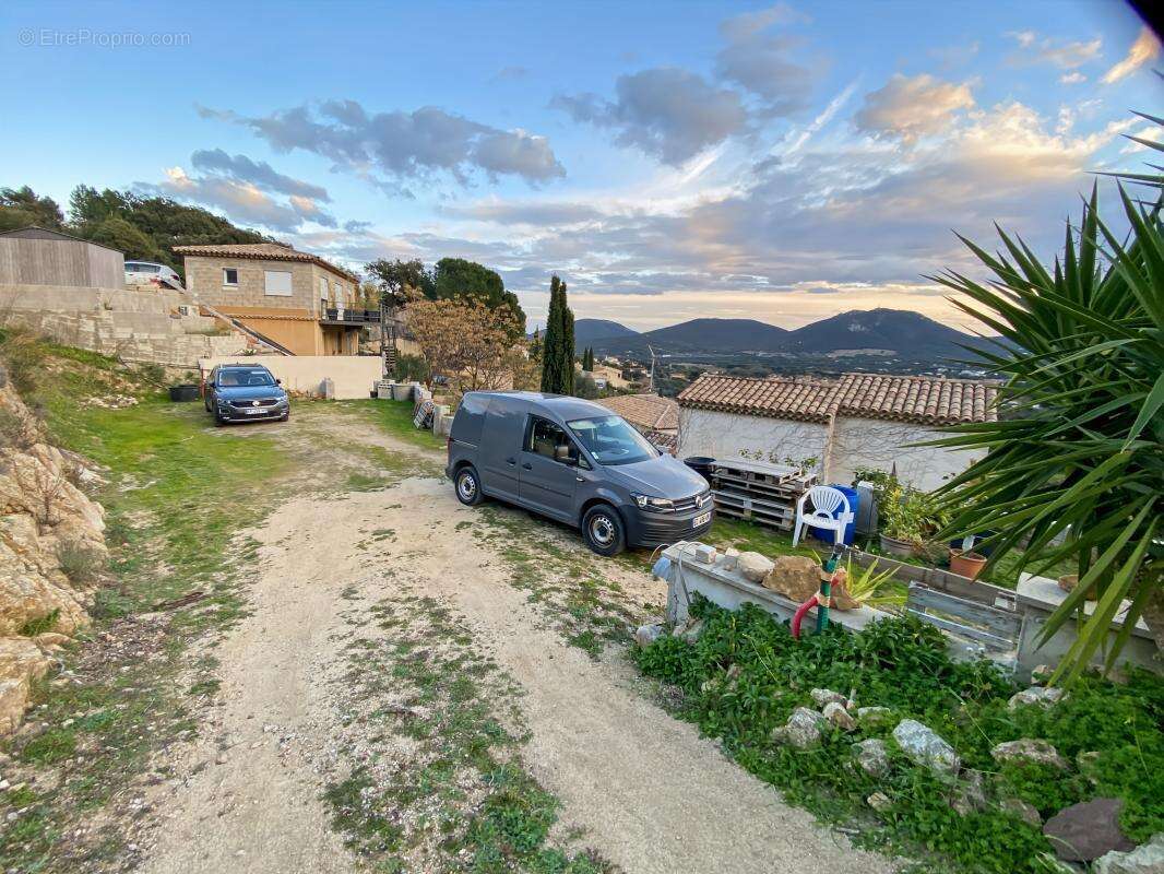 Maison à PLAN-DE-LA-TOUR