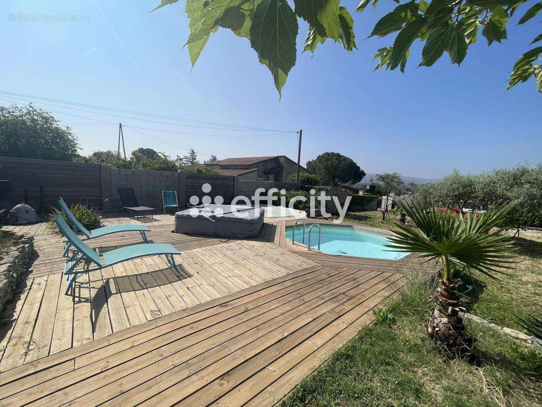 Maison 110 m² à Gargas  - photo 6