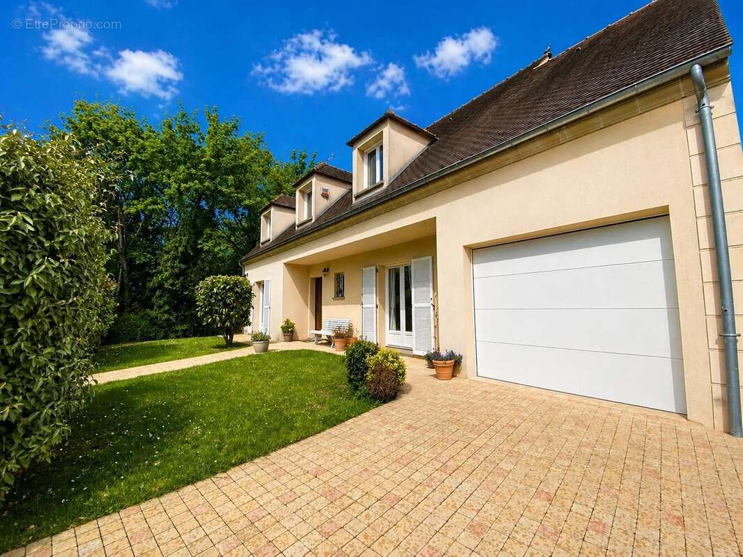 Maison à LE PLESSIS-TREVISE