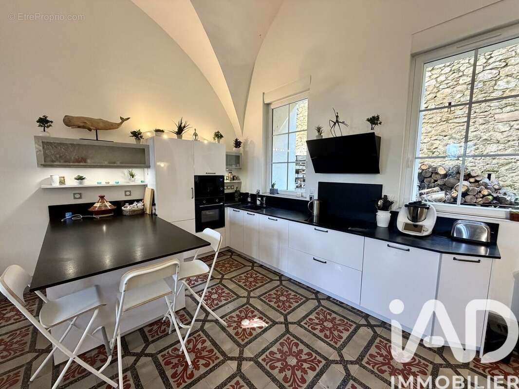 Maison 576 m² à Cliousclat  - photo 6
