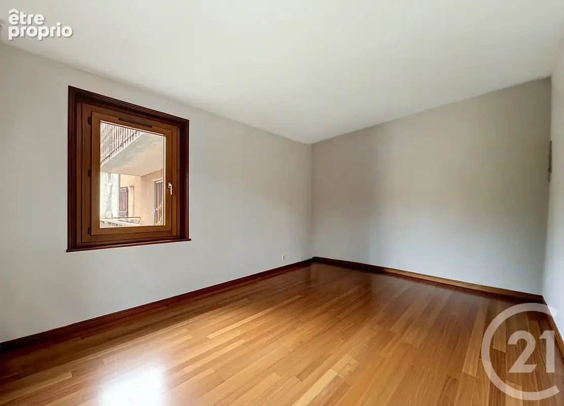 Appartement 98 m² à Taninges  - photo 6