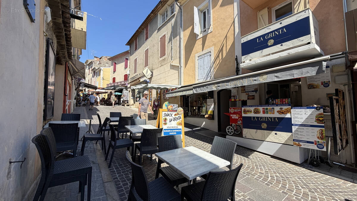 Commerce à GREOUX-LES-BAINS