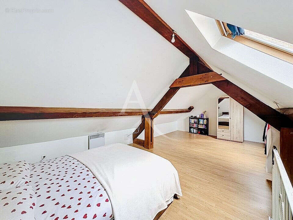 Appartement à NANTEUIL-LES-MEAUX