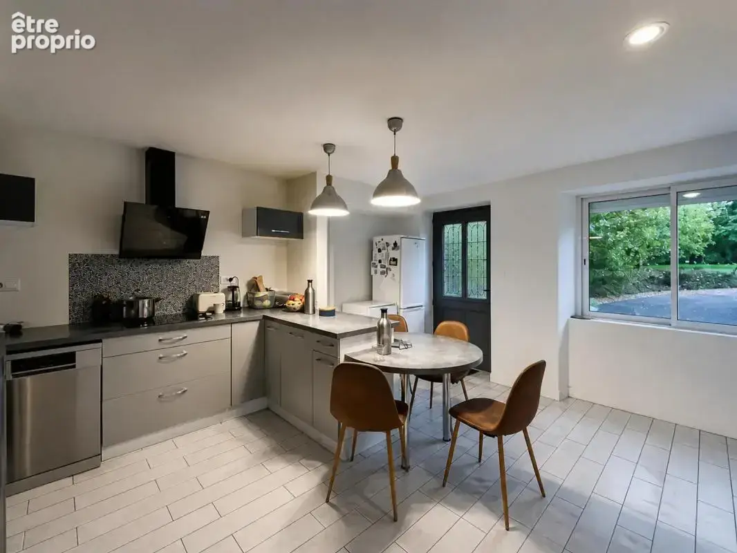Maison de 5 pièces de 104 m² à Lanvallay - photo 5