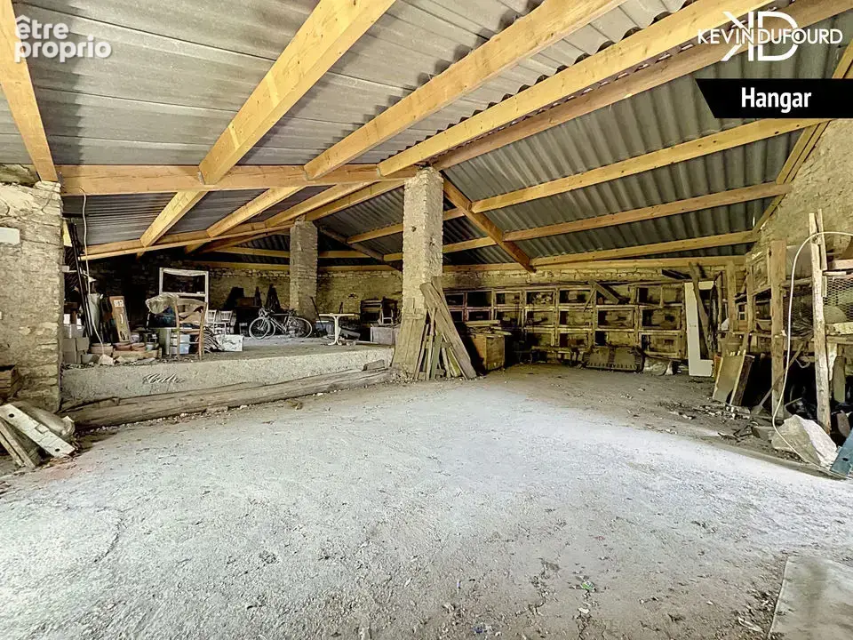 Corps de ferme avec cour intérieure et caves à ORGNAC L'AVEN - photo 18