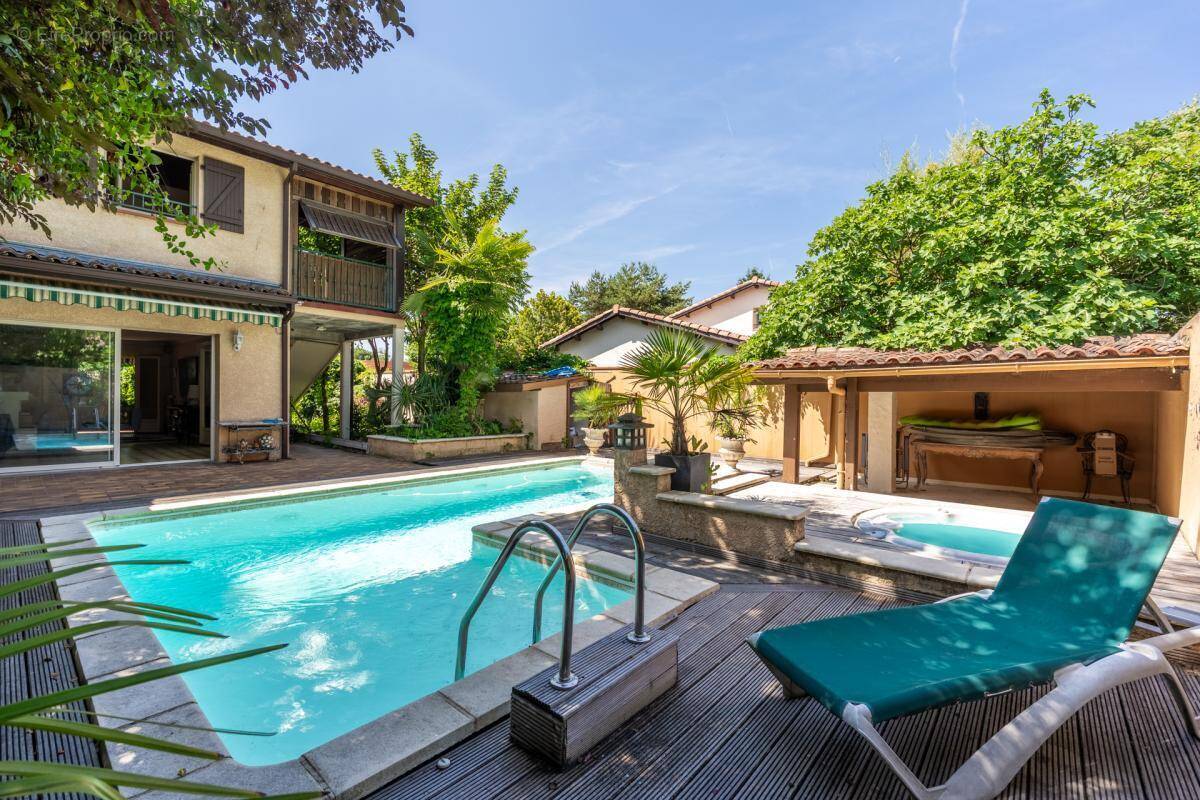 Maison à CASTELGINEST