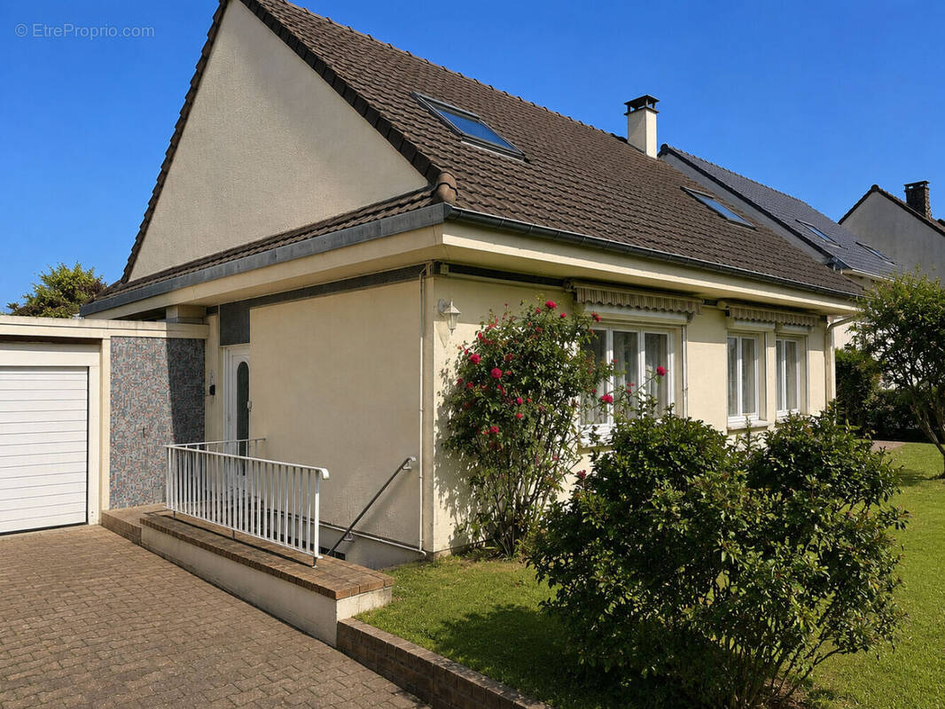 Maison à BRIE-COMTE-ROBERT