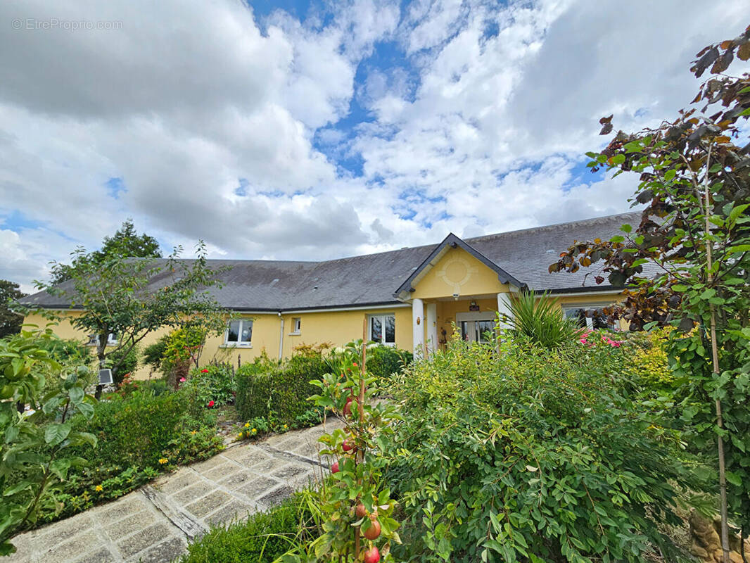 Maison à MESNIL-RAOUL