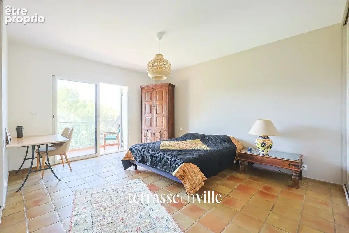 La ciotat - villa de caractere t6 - 270m2 - terrasse - parcelle 6000m2 - 1655000€ - photo 16