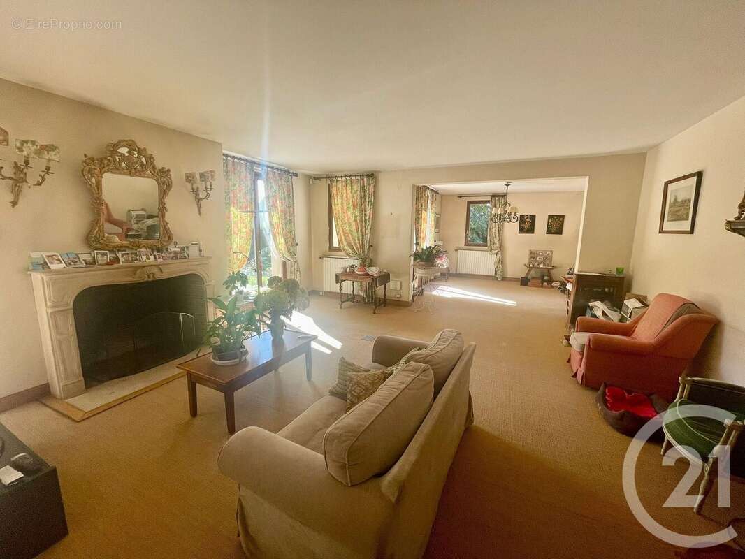 Maison à DAMMARTIN-EN-GOELE