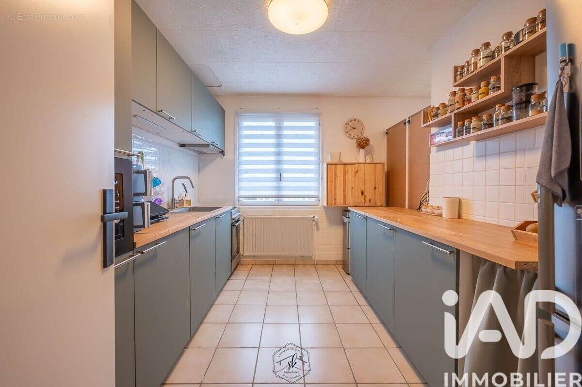 Maison 95 m² à Redange  - photo 4
