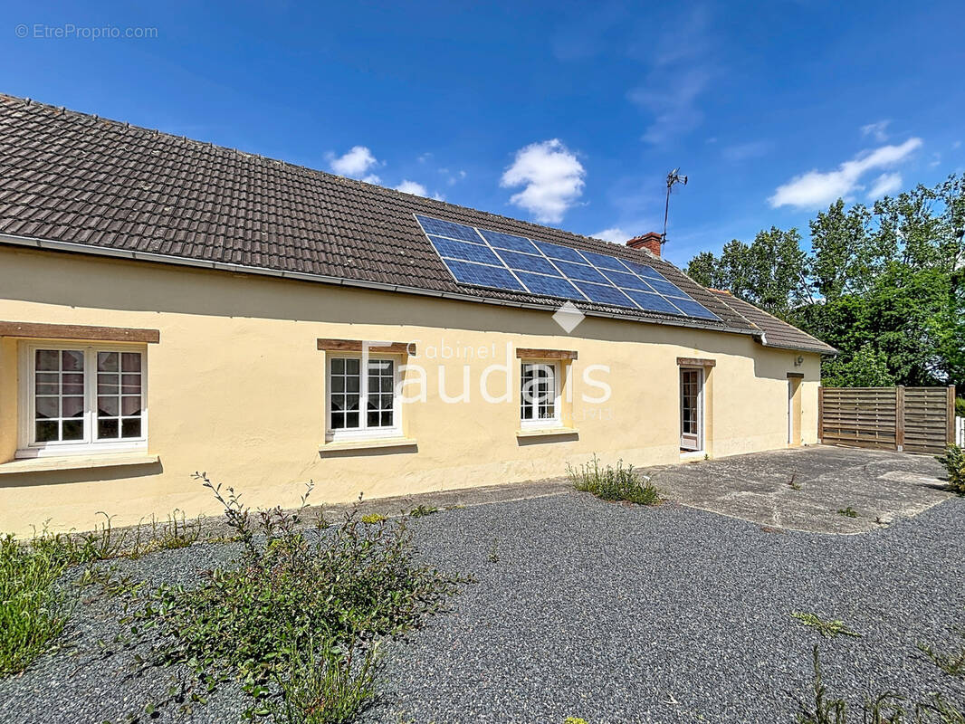 Maison à MOON-SUR-ELLE