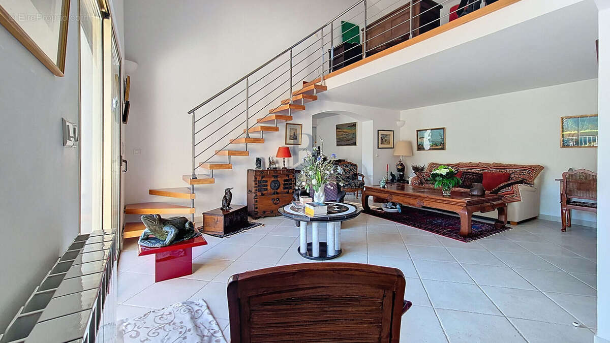 Maison à SAINT-RAPHAEL