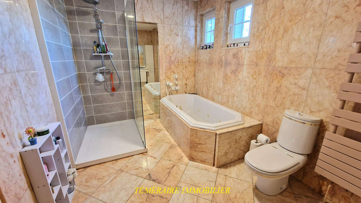 Appartement à CHAMPAGNOLE