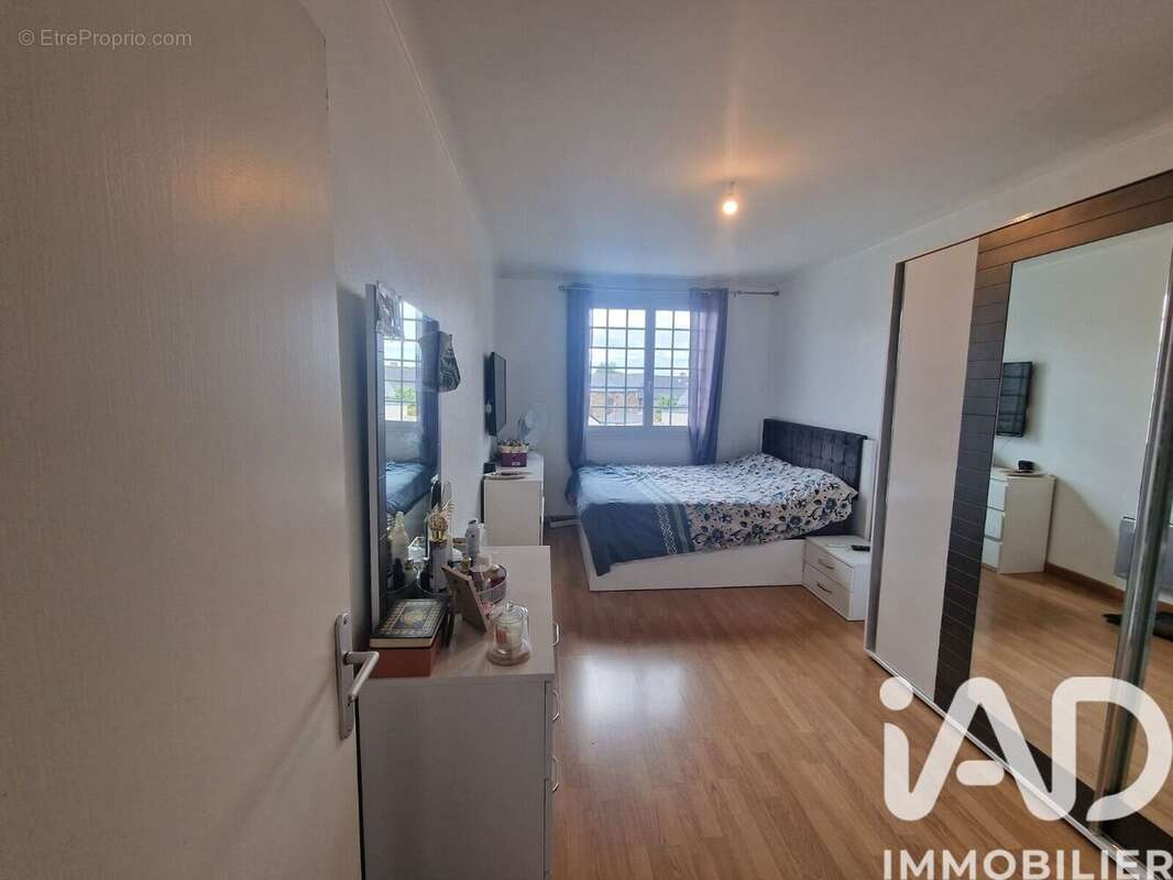 Photo 8 - Maison à LOUVIGNE-DE-BAIS