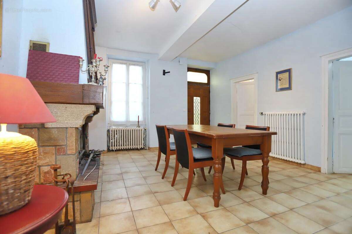 Maison à BALLOTS