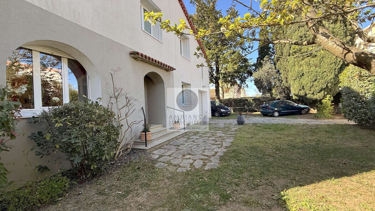 Maison à GUILHERAND-GRANGES