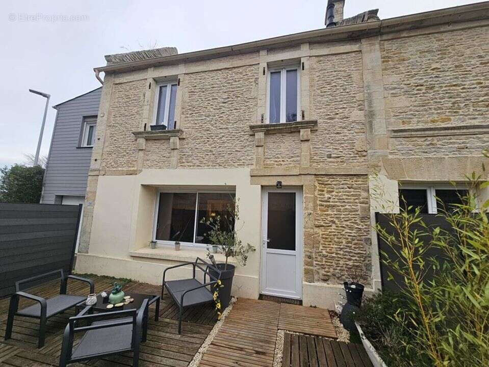 Maison à CAIRON