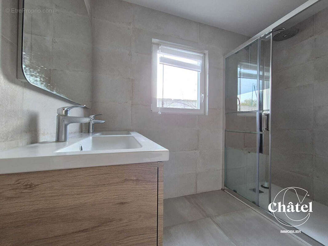 Maison à SAINT-LEU-D&#039;ESSERENT