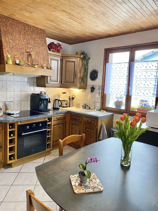 Maison à VIUZ-EN-SALLAZ