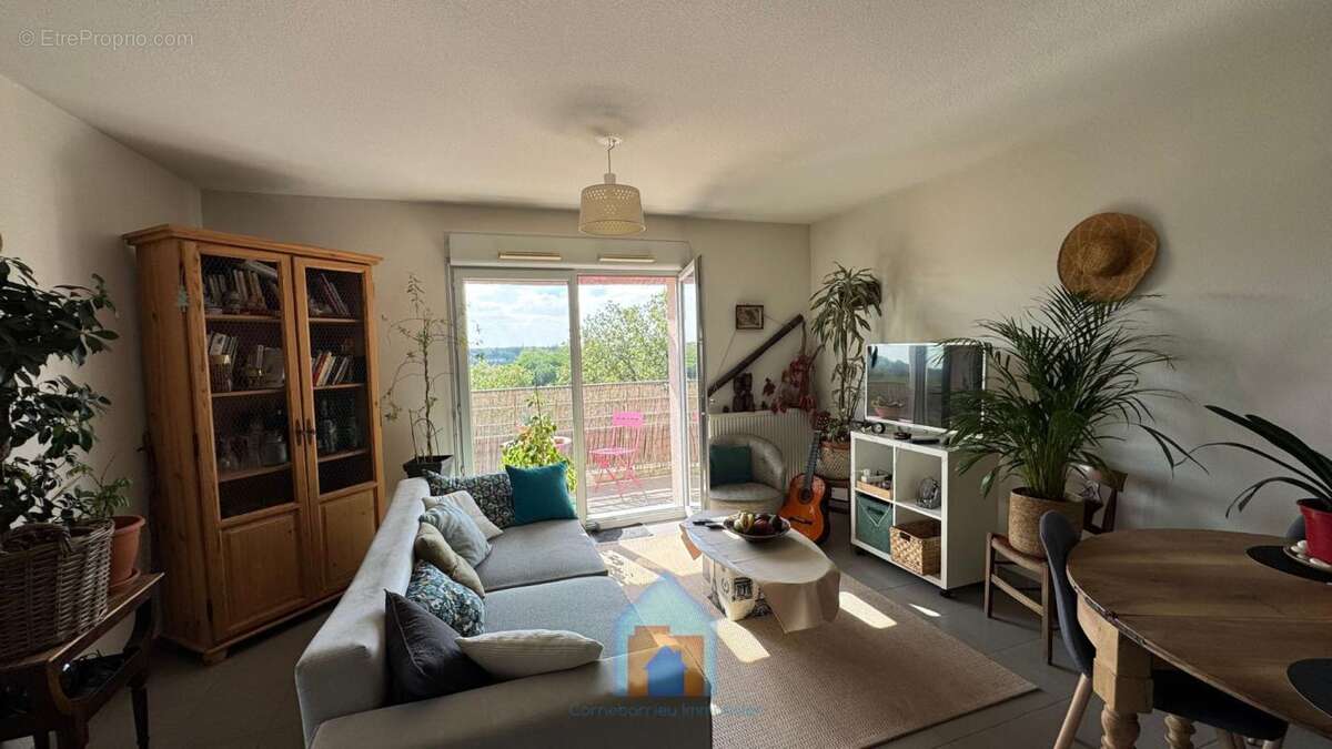 Appartement à CORNEBARRIEU