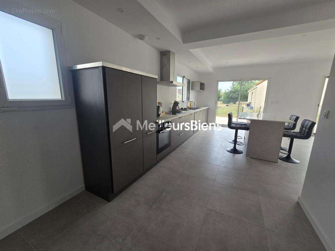 Maison 6 pièces avec suite parentale et garage à Collonges-et-Premières - photo 5
