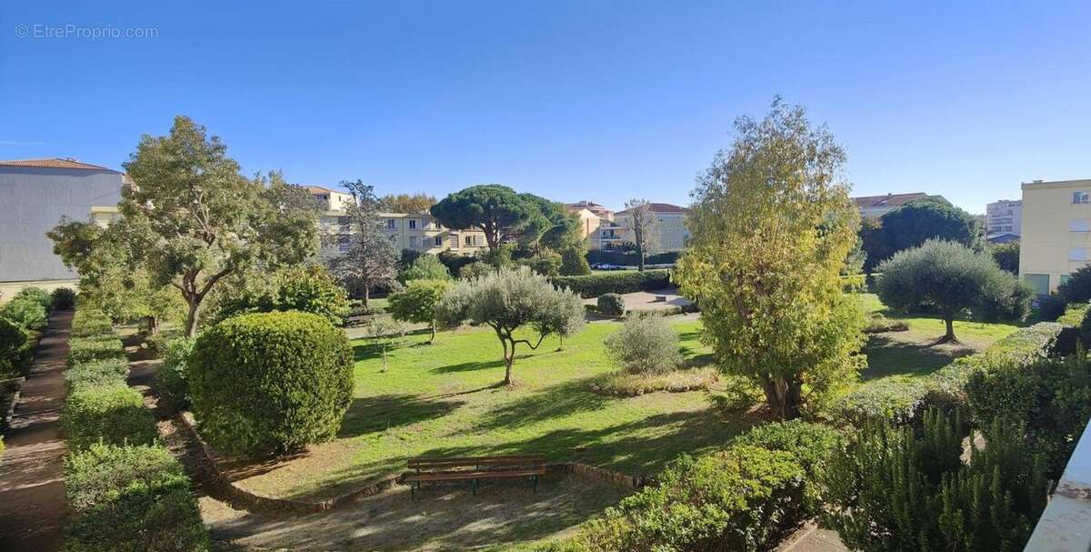 Photo 3 - Appartement à FREJUS