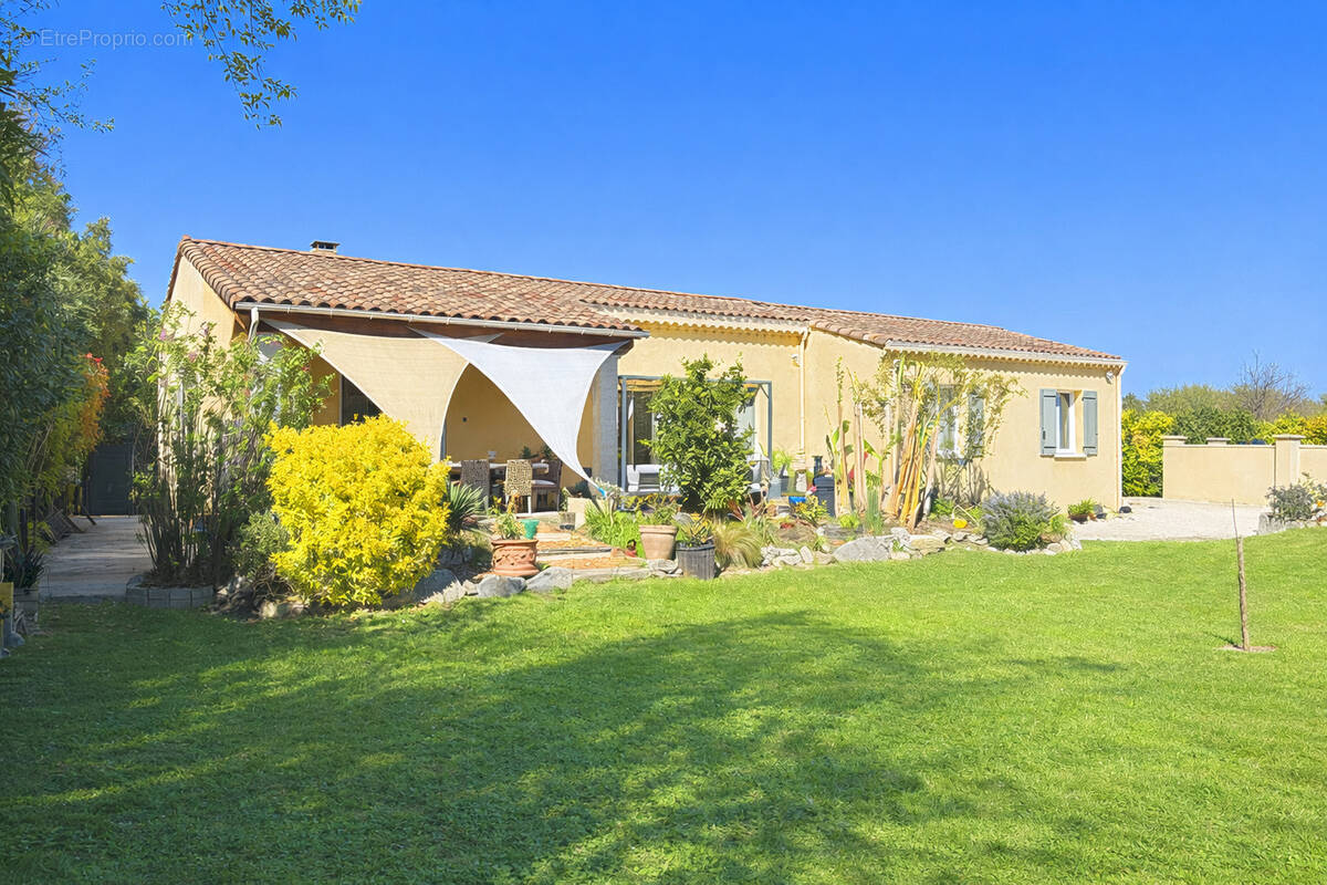 Maison à SAINT-MARCEL-LES-SAUZET