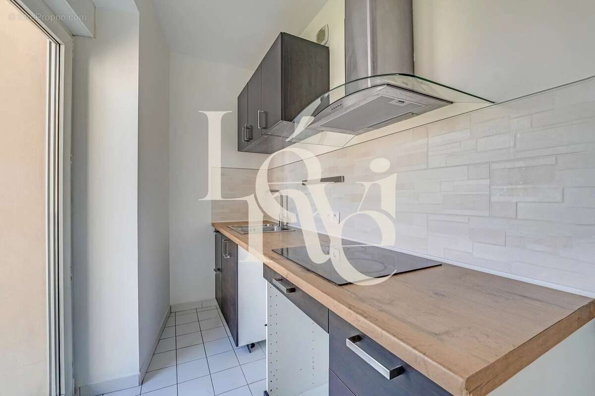 Appartement à LEVALLOIS-PERRET