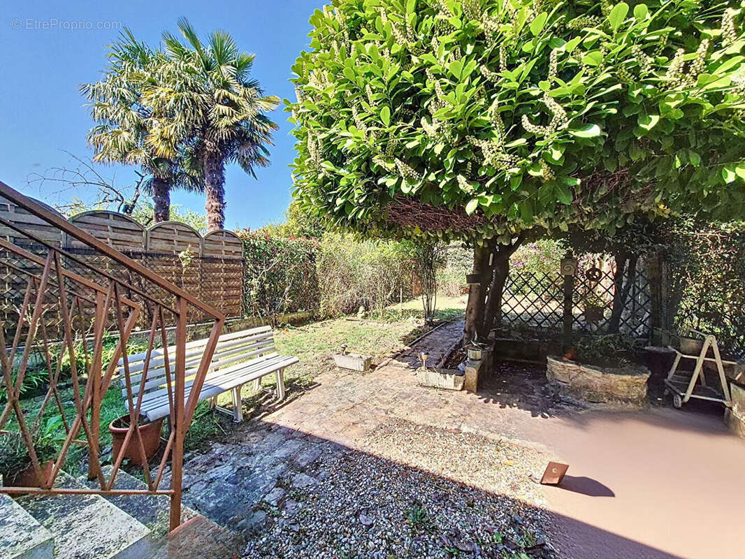 Maison à L&#039;HAY-LES-ROSES