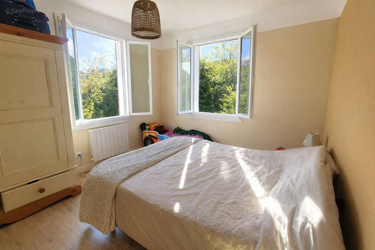 Maison à JONQUIERES