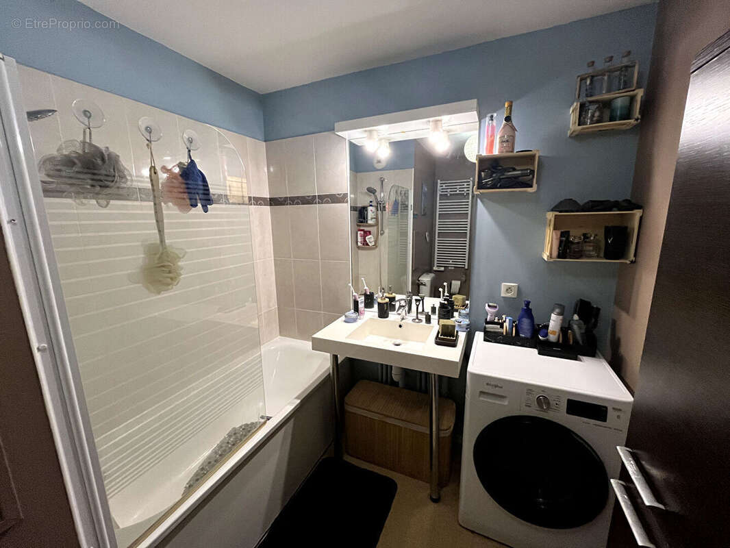 Appartement à CHANTELOUP-LES-VIGNES