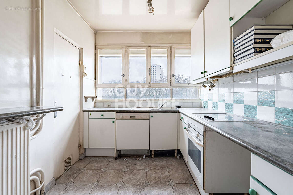 Appartement à VILLENEUVE-LA-GARENNE