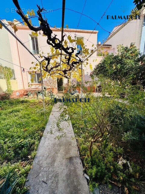 Maison 164 m² à Perpignan  - photo 2