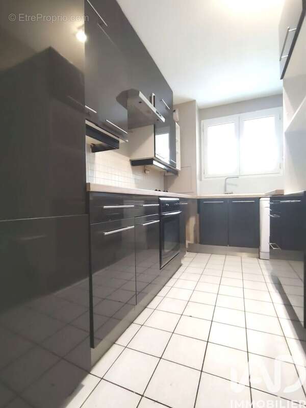 Photo 3 - Appartement à LES ULIS