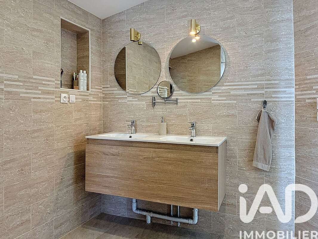 Photo 6 - Maison à SAINT-VALERIEN