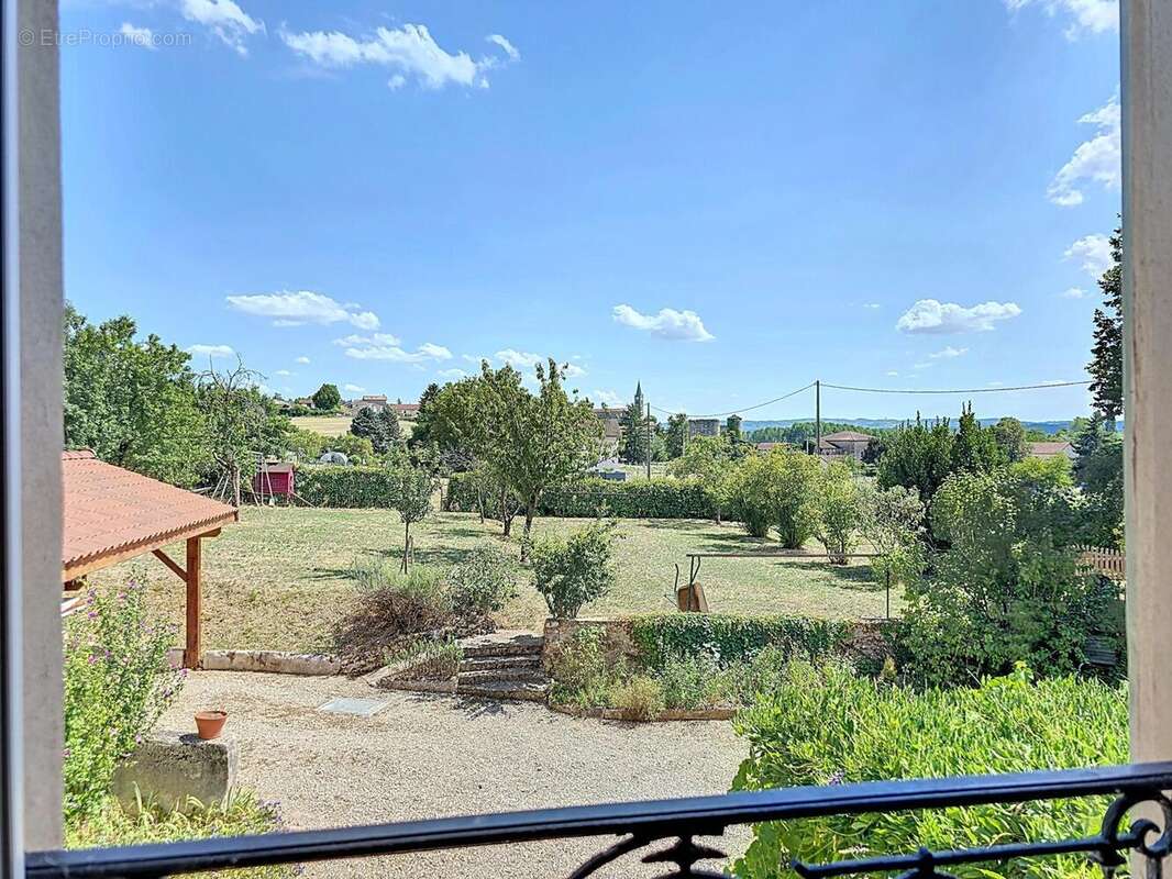 Photo 2 - Maison à FRONTONAS