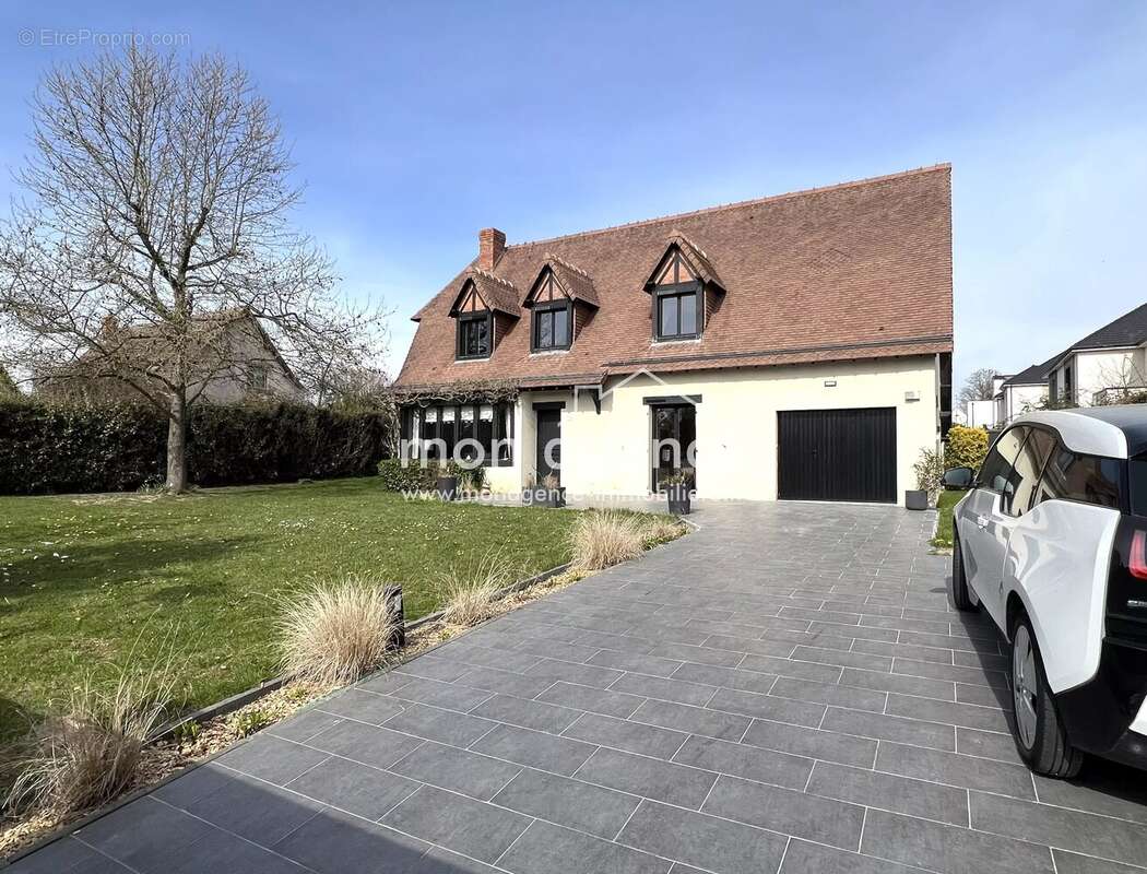 Maison à FRANQUEVILLE-SAINT-PIERRE