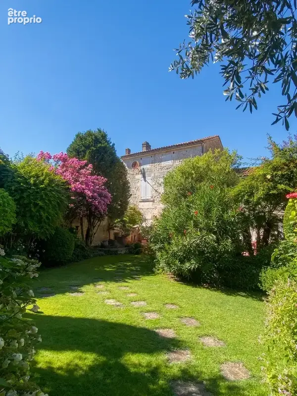 Propriété de charme à deux pas des quais de Bourg-Charente - photo 14