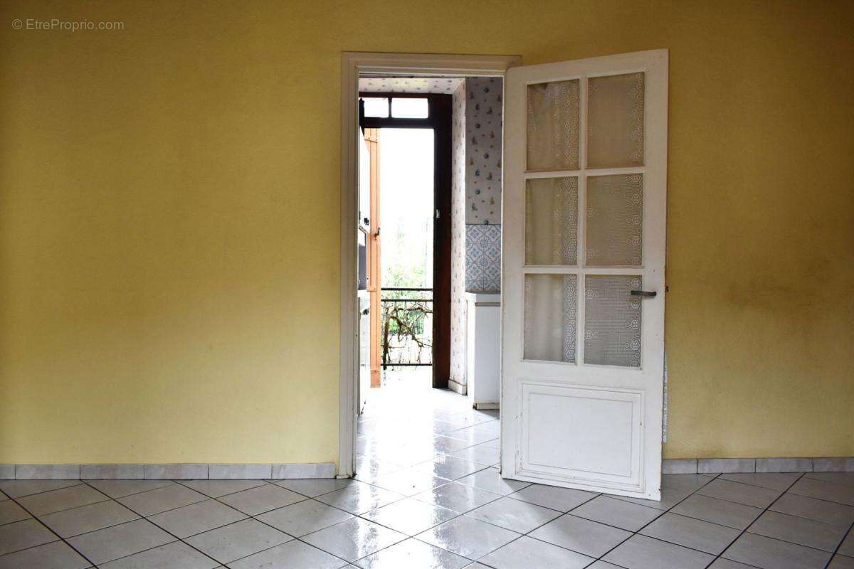 Maison à MONBAHUS