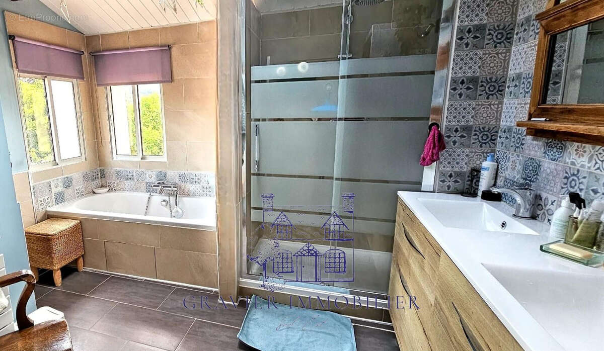 Maison à LA CADIERE-D&#039;AZUR