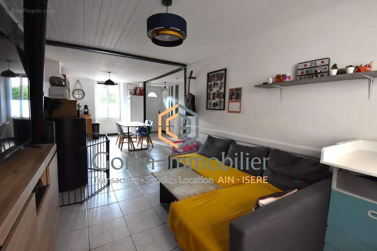 Maison de 98m2 et une grange à rénover - photo 3