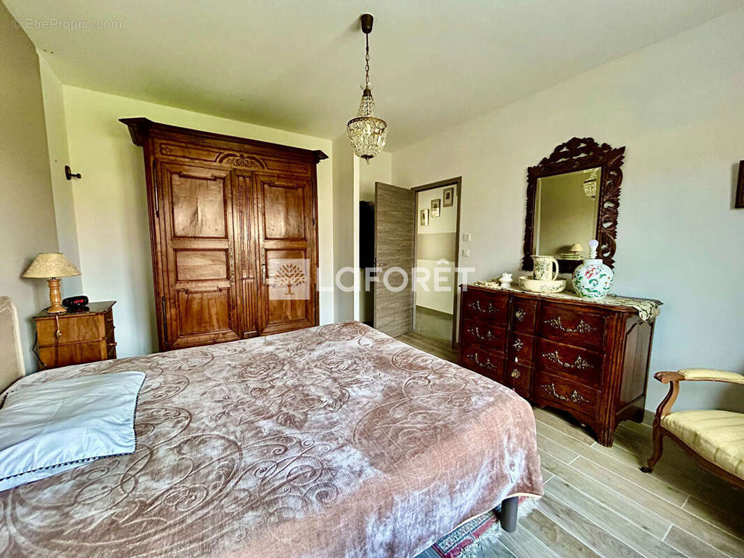 Maison à MONTMIREY-LE-CHATEAU