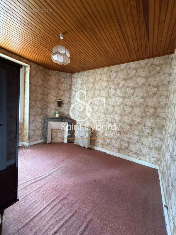 Maison Angouleme - Quartier la madeleine - 151m² environ - photo 13