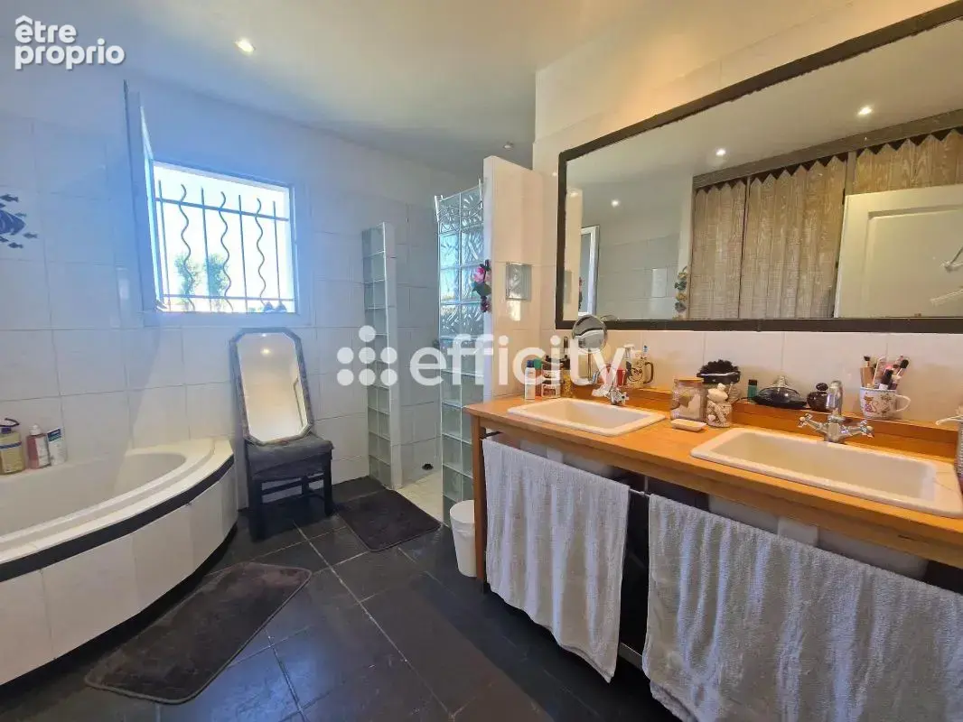 Maison 166 m² à Royan  - photo 11